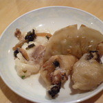 中国料理 李芳 - 美味しかった牡蠣の揚げ物？と餃子