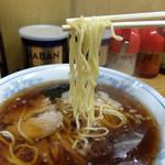 一麺 - 201511 ほどよい柔らかさでスルスルと喉越しがいい中細麺