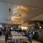 Bouchon Bakery & Cafe - タイムワーナービルの２階