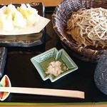 快庵 - 【H27.12.3】石倉葱の天もり蕎麦１０００円。
            