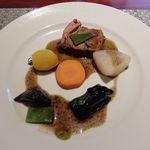 耽美 下村 - 黒豚の黒煮
      　野菜色々