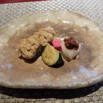 耽美 下村 - 焼物
      　鰆椎茸焼き
      　白こんにゃくねぎ味噌
      　酢取り大根
      　ズッキーニ唐揚げ