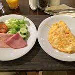 Holiday Inn Munich City Centre - 料理写真: