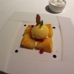 ブラッスリー ポール・ボキューズ - 柿のコンポートとホワイトチョコレートのムースマンダリンオレンジのソルベ