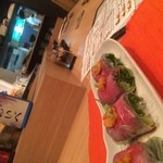 匠屋 あいべ - 生ウニをのせたローストビーフの生春巻き