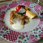 レストラン コンテッラ - +500円の自家製デザート。ボリューム期待してました(>_<)