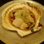 二条有恒 - ホタテの醤油焼