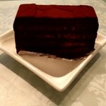 Maronieyougashiten - 濃厚なチョコケーキ。大人向けなお味です。
