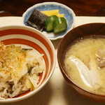 比良山荘 - 鯉こくと一緒にいただきます。