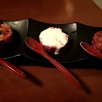 生粋 - ユッケ盛り合わせ！