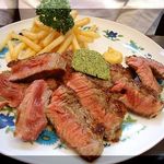 ランチ・ステーキ　フライドポテト添￥2800