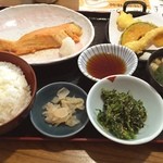 夢庵 - 三陸産銀鮭ランチ