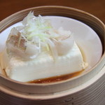 白身魚と豆腐の蒸し物特性醤油かけ