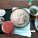 Arii Kan - 右上のワラビ煮は、別売（３００円）です。