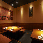 Mizutaki Kisetsuryouri Shinjukunagomi - 接待や会食に、半個室の掘りごたつ席