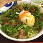 Matsuya - プレミアム旨辛ねぎタマ牛めし（大盛）¥620
                        確かにジューシーだった牛肉(^.^)