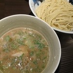 茨木きんせい - つけ麺こってり特大1000円