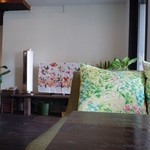 cafe mignon - 人が写らないようにしてるので中途半端ですが、ふかふかソファー席(≧▽≦)
