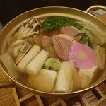 蕎麦 和 - 小さな鴨鍋。肉厚鴨さんと焼き葱と、超絶美味しいお汁はたまりませんでした…