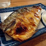 立ち呑み 魚平 箱崎町店 - 「サバ塩焼き」180円也。