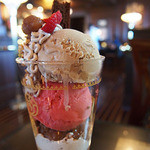 テディ・ルーズヴェルト・ラウンジ - 季節のパフェ