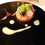 ポエシア - 千葉産本ヨコのタルタル キャビア添え ワサビのソース
      