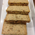 ハックドラッグ - 料理写真:クリーム玄米ブラン メープルナッツ