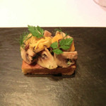 カンテサンス - ケークサレ、ブラウンマッシュルーム、ムール貝