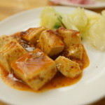 満漢楼 - 麻婆豆腐、キャベツマリネ