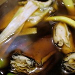 つきじ 文化人 - 牡蠣でか過ぎ＝牡蠣せいろの汁