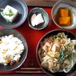 手打ちうどん 四万十 - 冷し ぶっかけ定