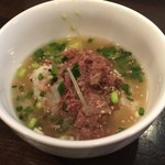 らーめん鷹の羽 - 牛スジごはん