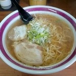 蓬莱 - 2015年12月　ラーメン大盛り（500円）