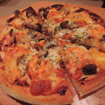 bistro D - 明太子のピザ
      鉄板のおいしさ・・・