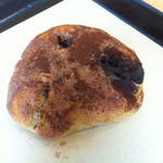 ミックスプラスベーカリー - 大納言とロッシュチョコ ¥200