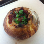 ミックスプラスベーカリー - くるみと合鴨 ¥220