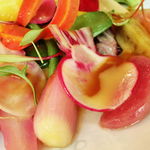 ドミニク・ブシェ トーキョー - 彩り野菜のシンフォニー エストラゴン風味