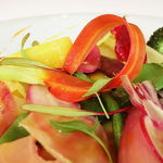 ドミニク・ブシェ トーキョー - 彩り野菜のシンフォニー エストラゴン風味