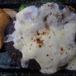 レストラン フジ - チーズハンバーグ