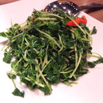 Rakushoku - 豆苗の炒め物