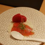 寿しの吉乃 - 鮭児とフルーツトマト