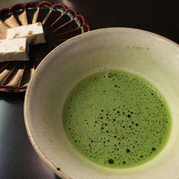 かぐら坂 志満金 - 食後の抹茶