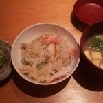 こなす亭 - かにのごはん、お味噌汁、浅漬け