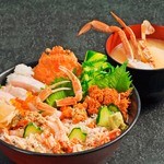 Sakanaya - 香箱ガニとズワイガニの丼