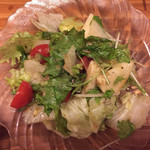 Izakaya Maruo - アボカドと山芋のサラダ