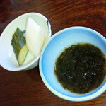 沼津うなよし - うな丼の漬物ともずく