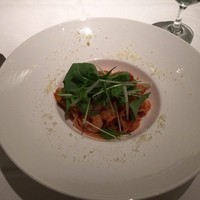代官山ASO チェレステ 日本橋店 - 小エビと白身魚の団子のトマトクリームパスタ