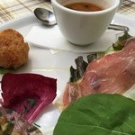 チェザリランチの前菜