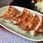 どんどん亭 - 餃子（320円）