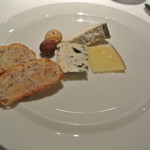 ラ・トルテュ - フロマージュ　ヴァランセ　ロックフォール　モンテ・サルド